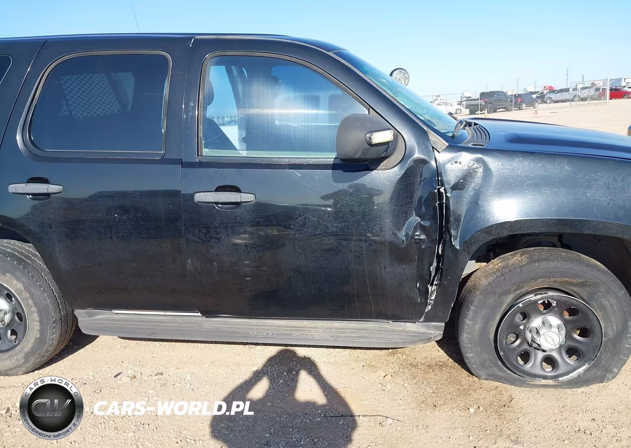 2012 Chevrolet Tahoe Commercial VIN:1GNSK2E05CR322311 - 5