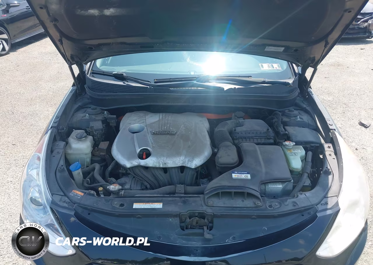 2015 Hyundai Sonata Hybrid Limited VIN:KMHEC4A45FA128030 - 10