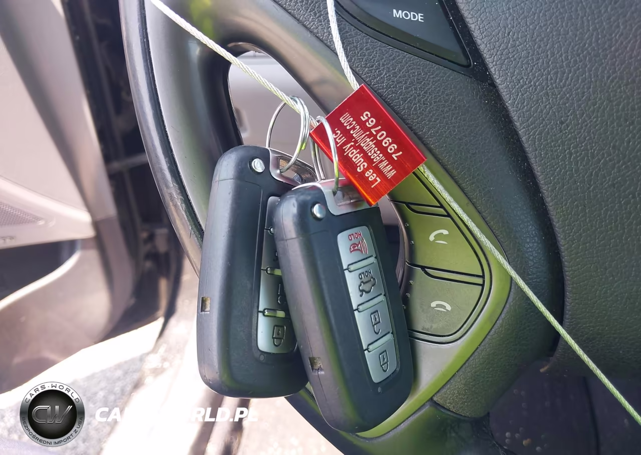 2015 Hyundai Sonata Hybrid Limited VIN:KMHEC4A45FA128030 - 11