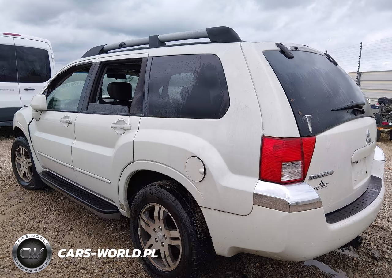 2004 Mitsubishi Endeavor Xls VIN:4A4MM31S94E019090 - 3