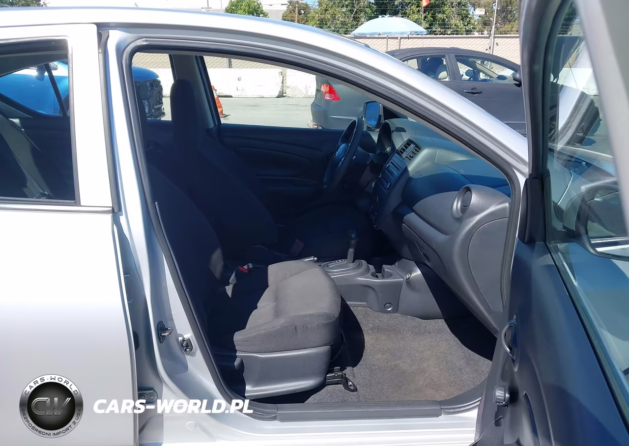 2017 Nissan Versa 1.6 S+ VIN:3N1CN7AP9HL864517 - 5