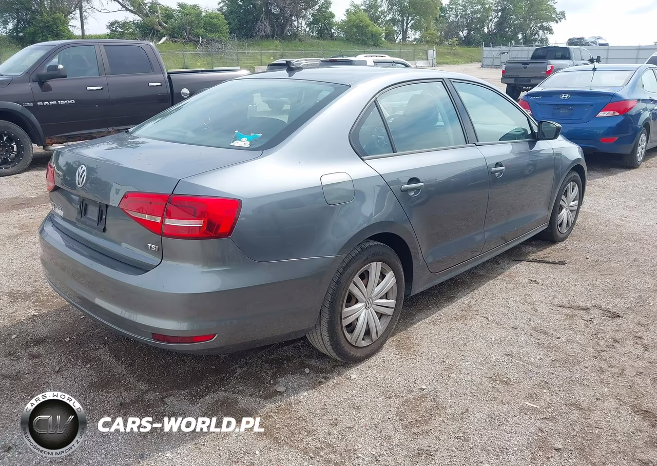 2015 Volkswagen Jetta 1.8T Se VIN:3VWD17AJ7FM350095 - 4