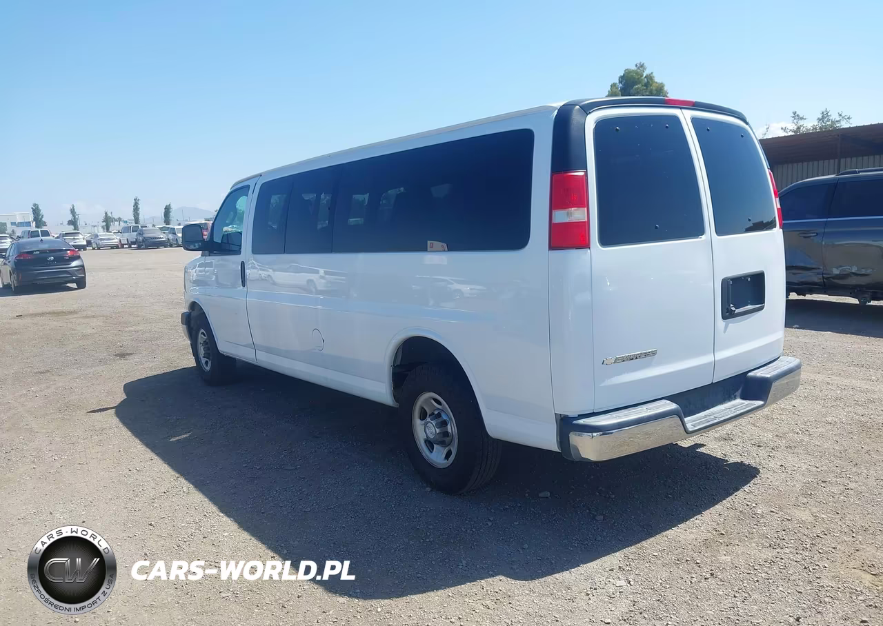 2018 Chevrolet Express 3500 Lt VIN:1GAZGPFG6J1300405 - 3