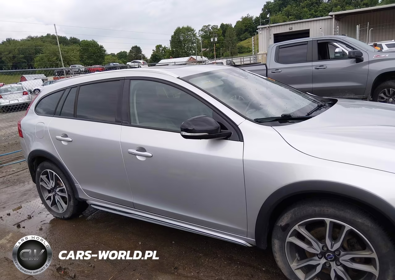 2017 Volvo V60 Cross Country T5 VIN:YV440MWK1H1039412 - 14