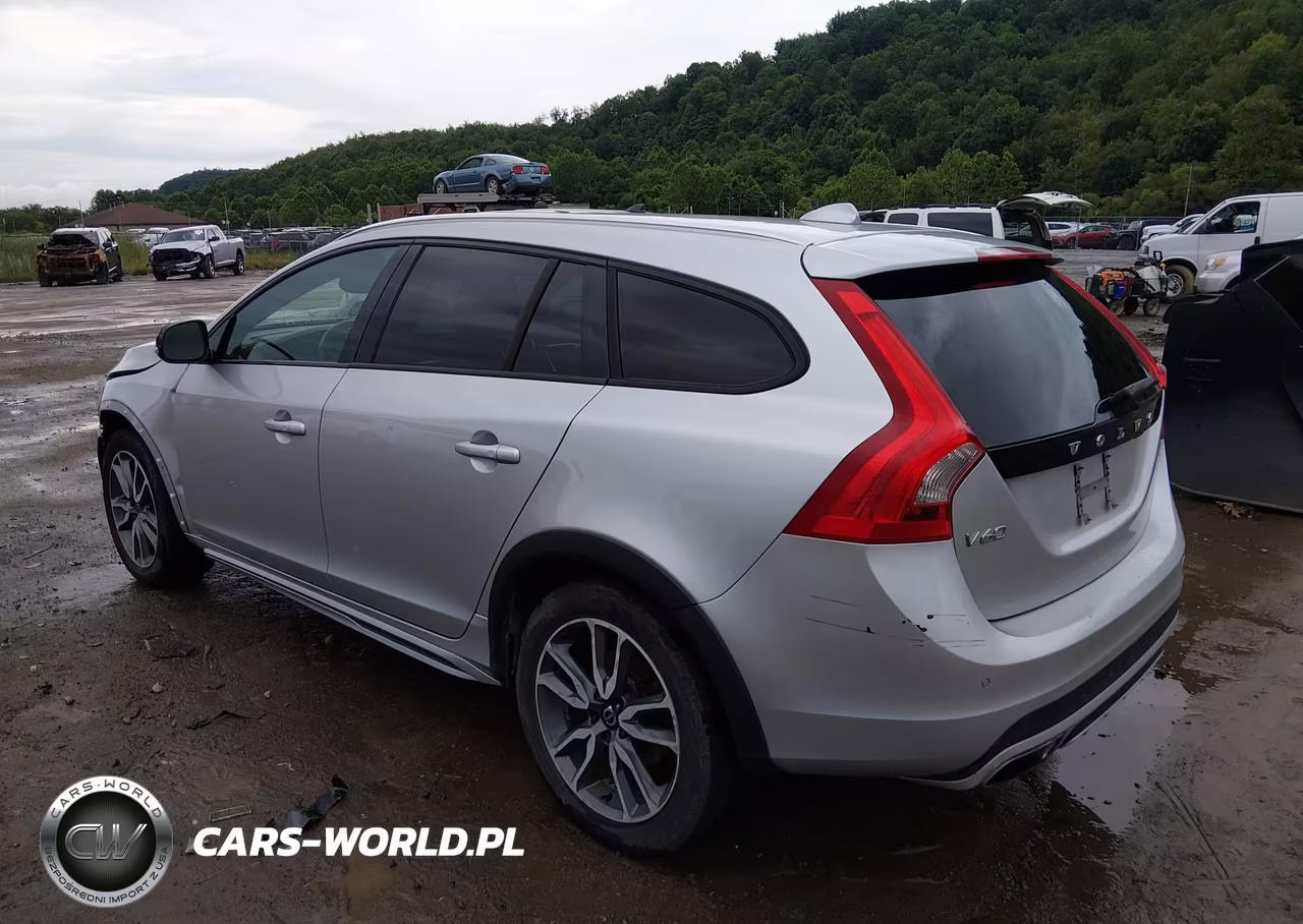 2017 Volvo V60 Cross Country T5 VIN:YV440MWK1H1039412 - 3