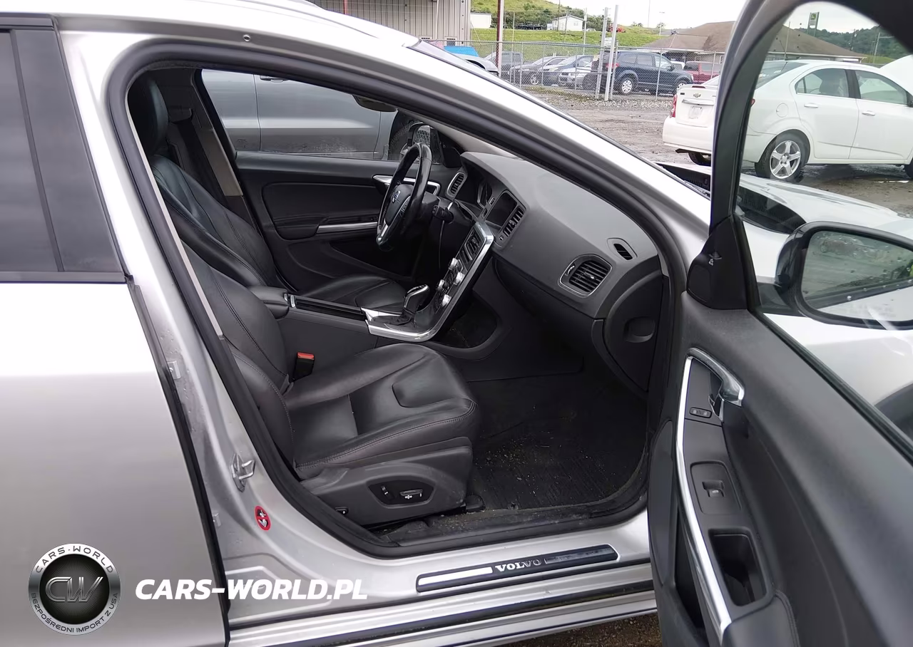 2017 Volvo V60 Cross Country T5 VIN:YV440MWK1H1039412 - 5