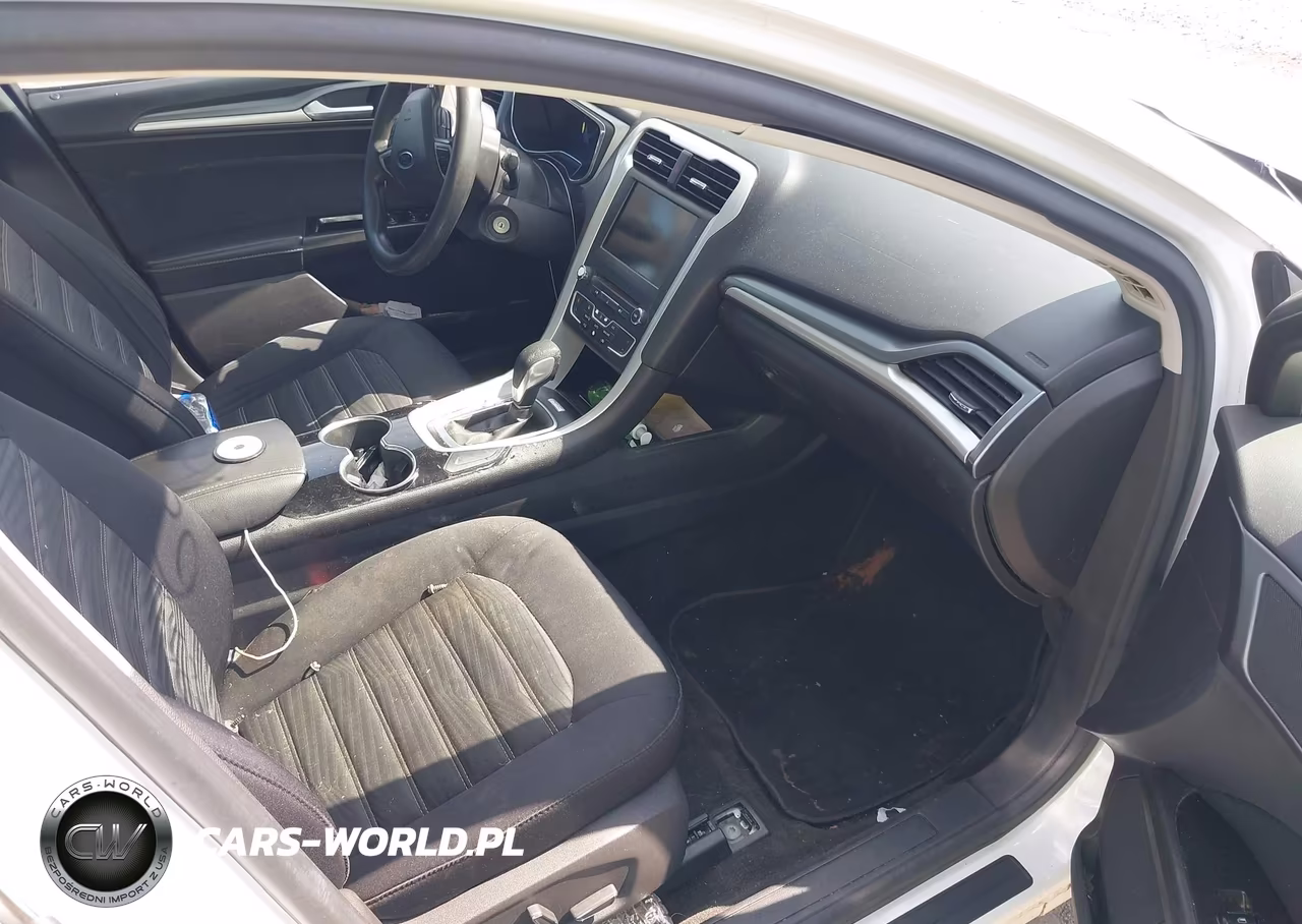 2016 Ford Fusion Se VIN:1FA6P0H73G5130817 - 5