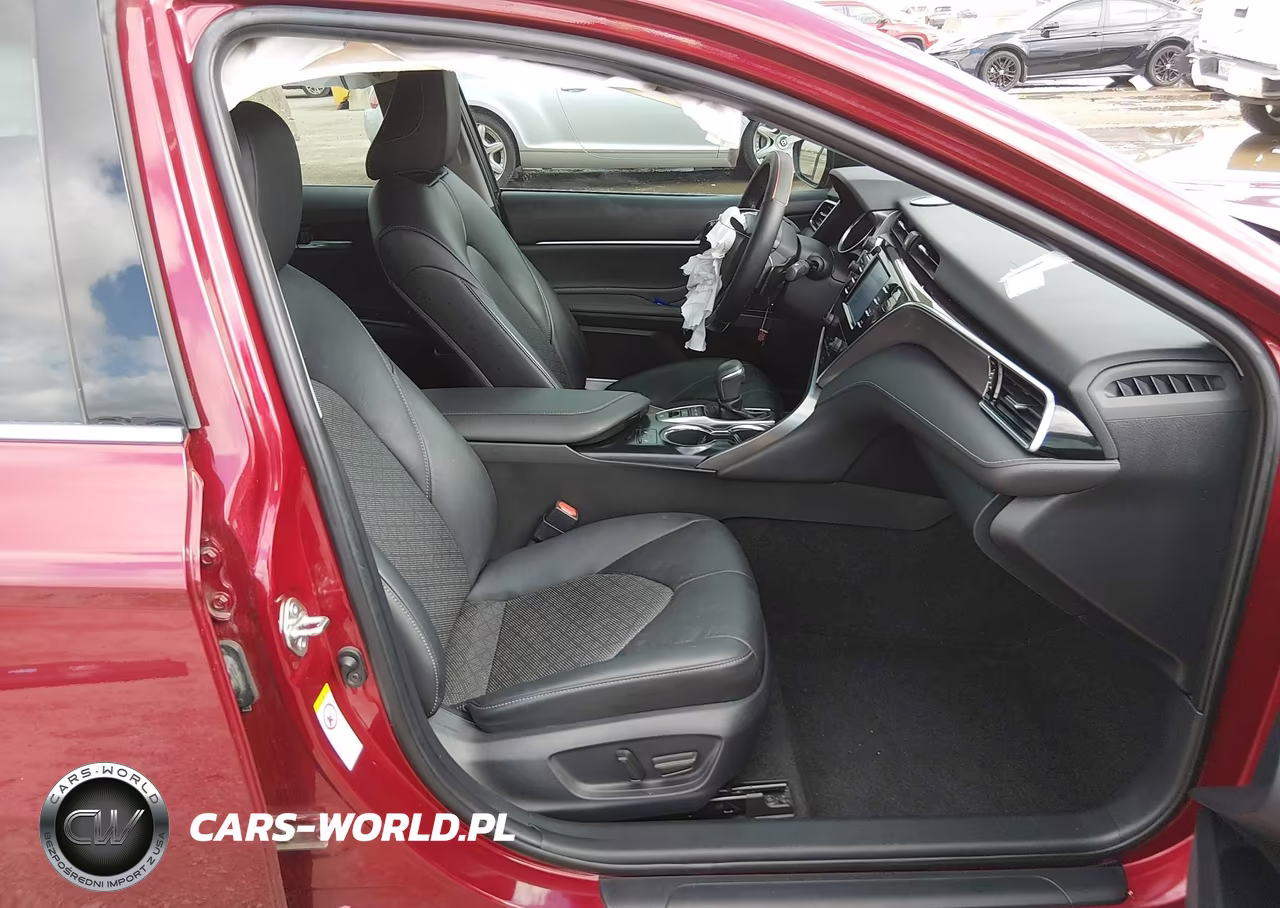 2018 Toyota Camry Xse VIN:4T1B61HK5JU583867 - 5