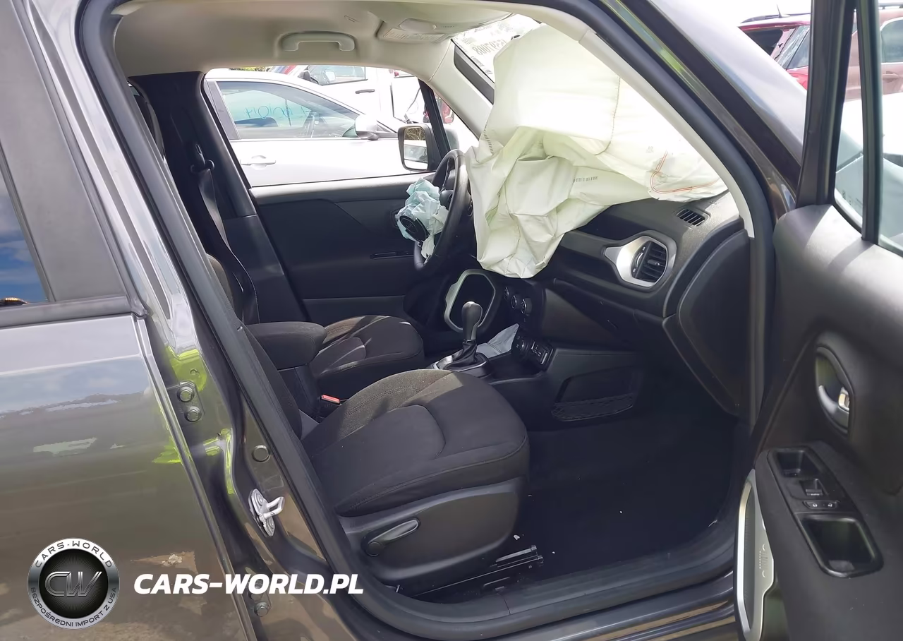 2018 Jeep Renegade Sport 4X4 VIN:ZACCJBAB8JPJ44894 - 5