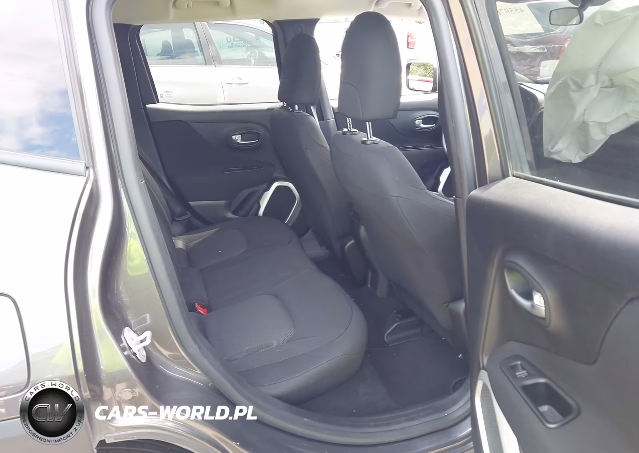 2018 Jeep Renegade Sport 4X4 VIN:ZACCJBAB8JPJ44894 - 8