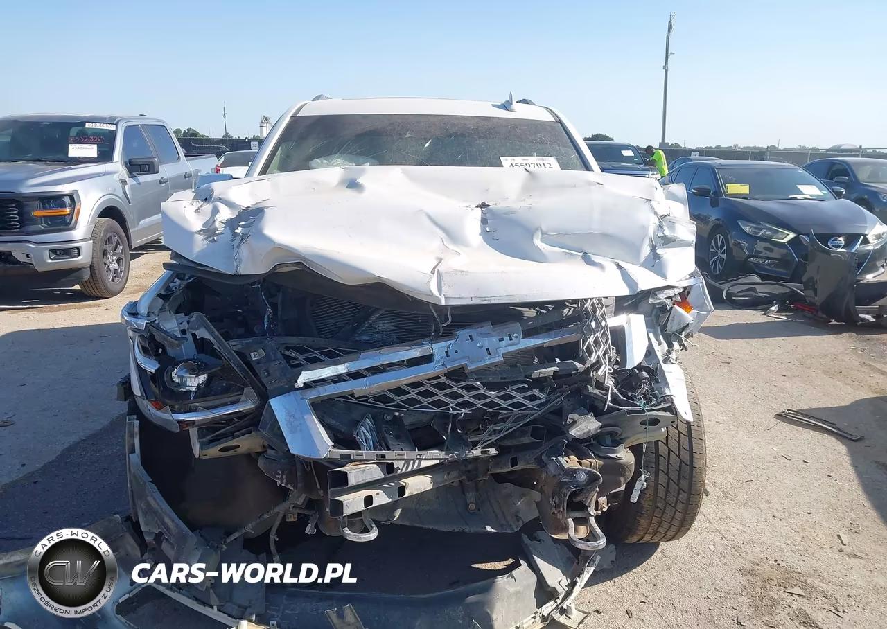2017 Chevrolet Tahoe Lt VIN:1GNSCBKC5HR178892 - 12