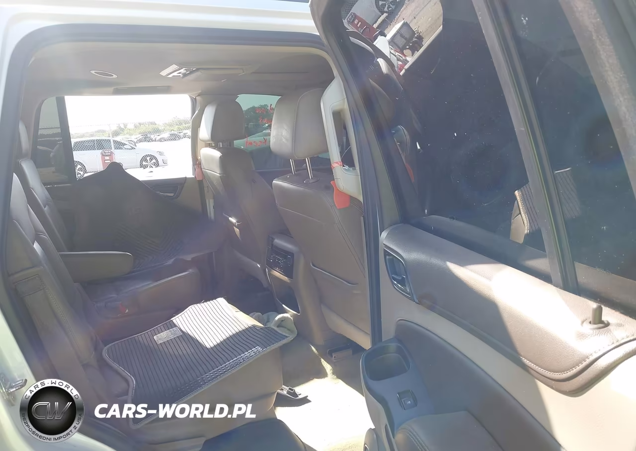 2017 Chevrolet Tahoe Lt VIN:1GNSCBKC5HR178892 - 8