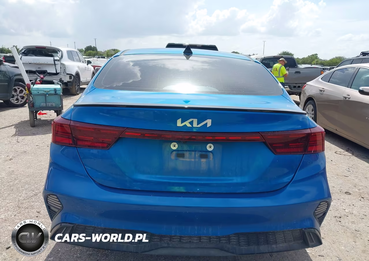 2023 Kia Forte Gt-Line VIN:3KPF54AD6PE623838 - 16