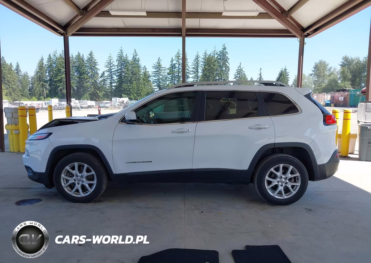 2018 Jeep Cherokee Latitude Fwd VIN:1C4PJLCB2JD563300 - 15