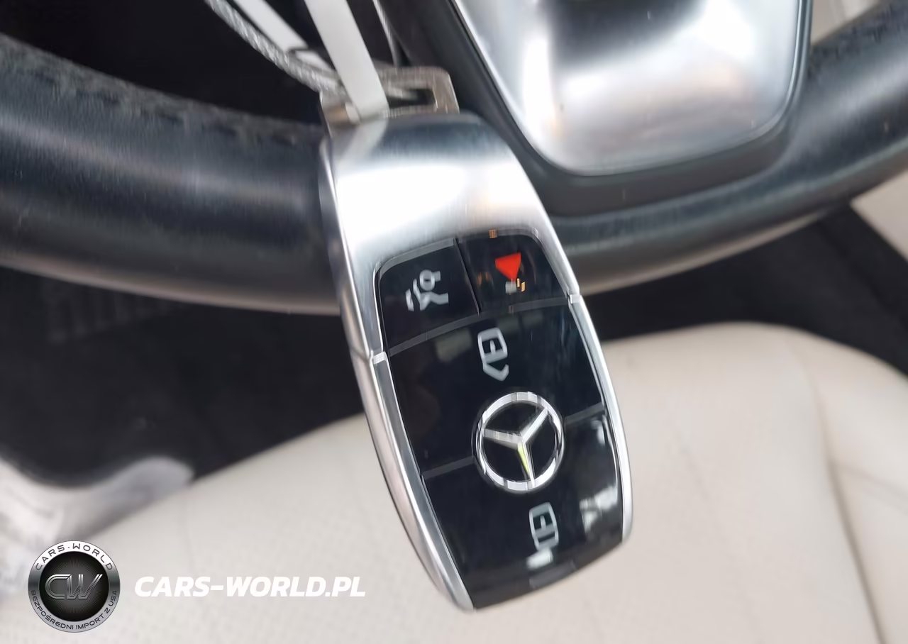 2018 Mercedes-Benz E 300 VIN:WDDZF4JB5JA309834 - 11