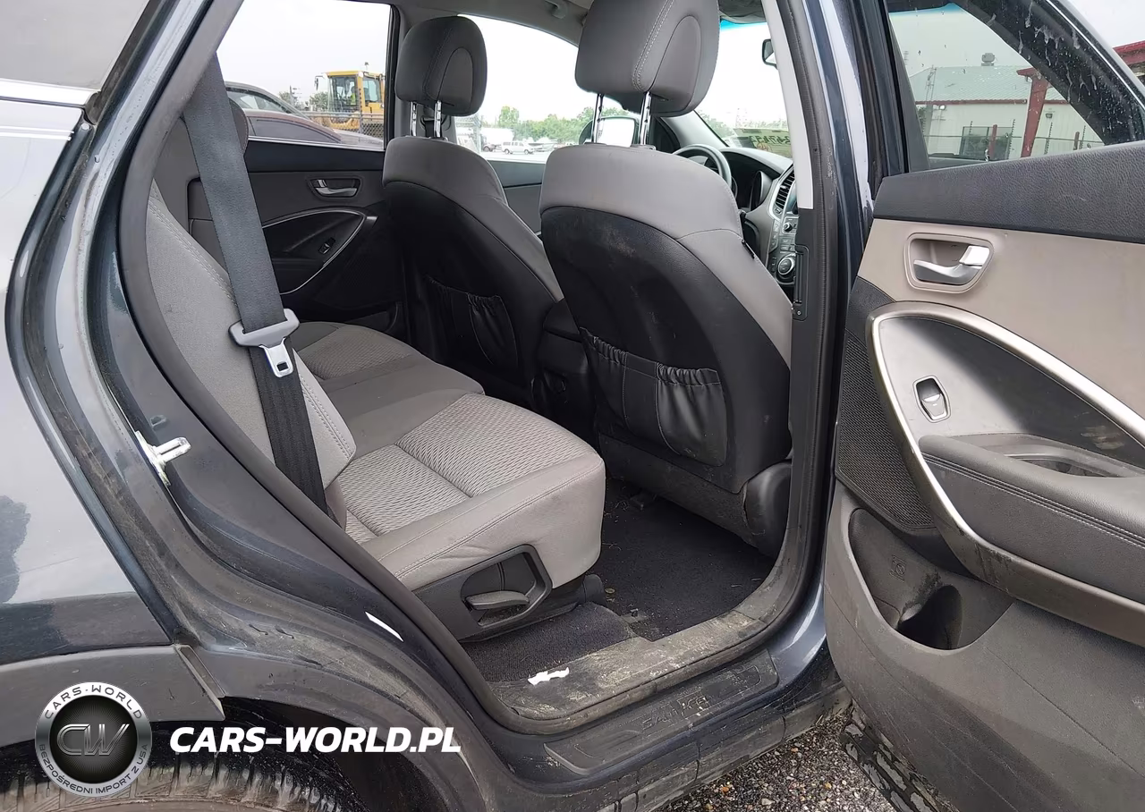 2017 Hyundai Santa Fe Se VIN:KM8SM4HF2HU166369 - 8