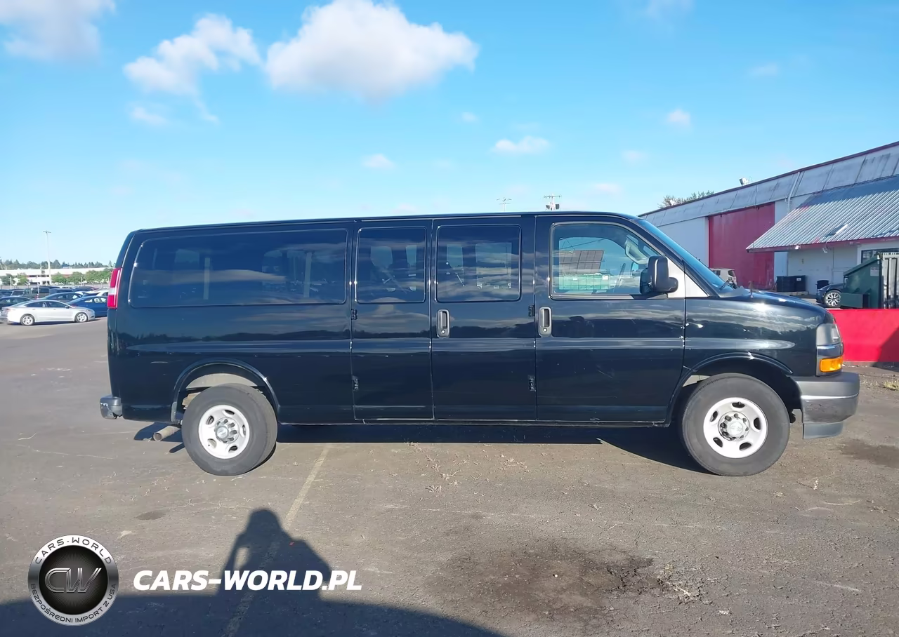2017 Chevrolet Express 3500 Lt VIN:1GAZGPFF1H1288102 - 13