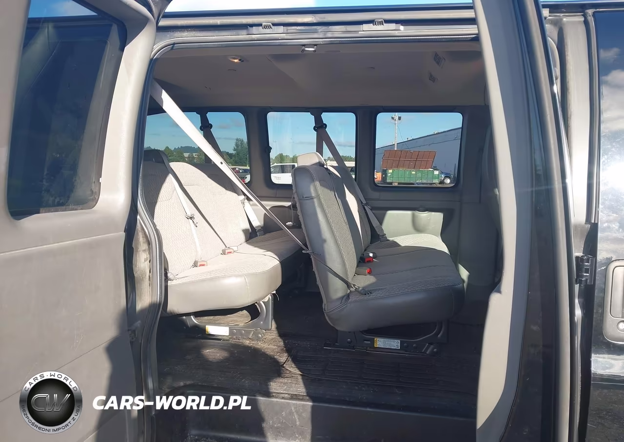 2017 Chevrolet Express 3500 Lt VIN:1GAZGPFF1H1288102 - 8