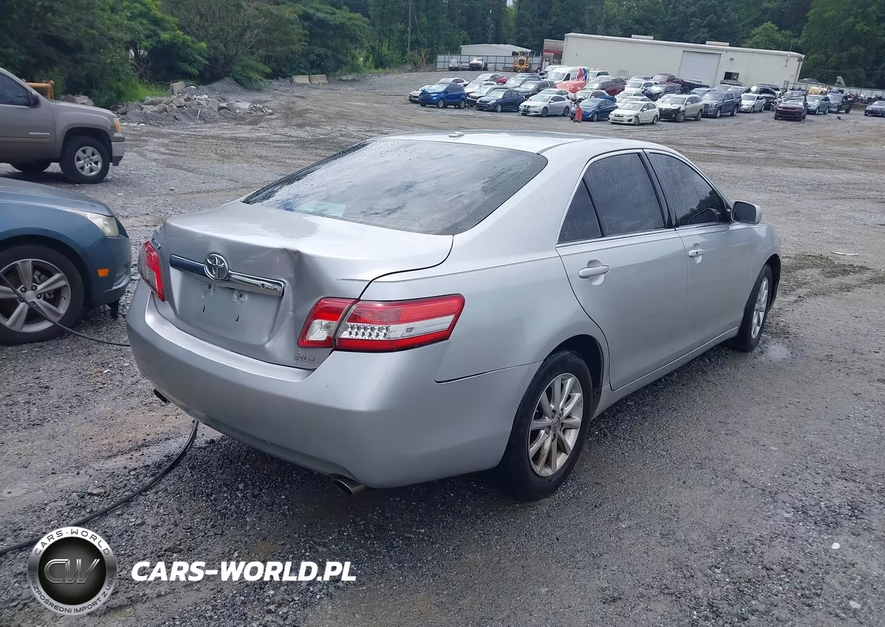 2010 Toyota Camry Xle V6 VIN:4T1BK3EK1AU598765 - 4