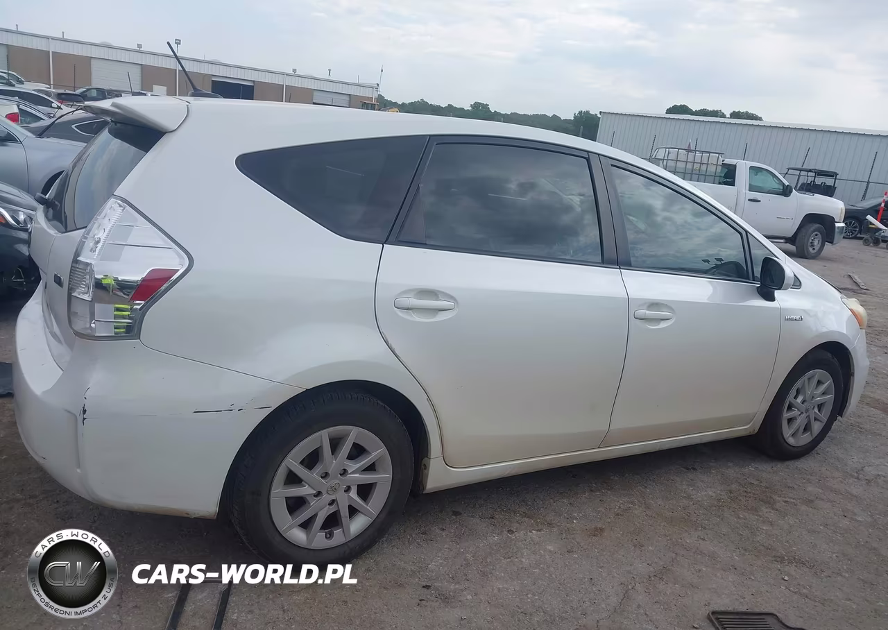 2013 Toyota Prius V Three VIN:JTDZN3EU0D3286653 - 13