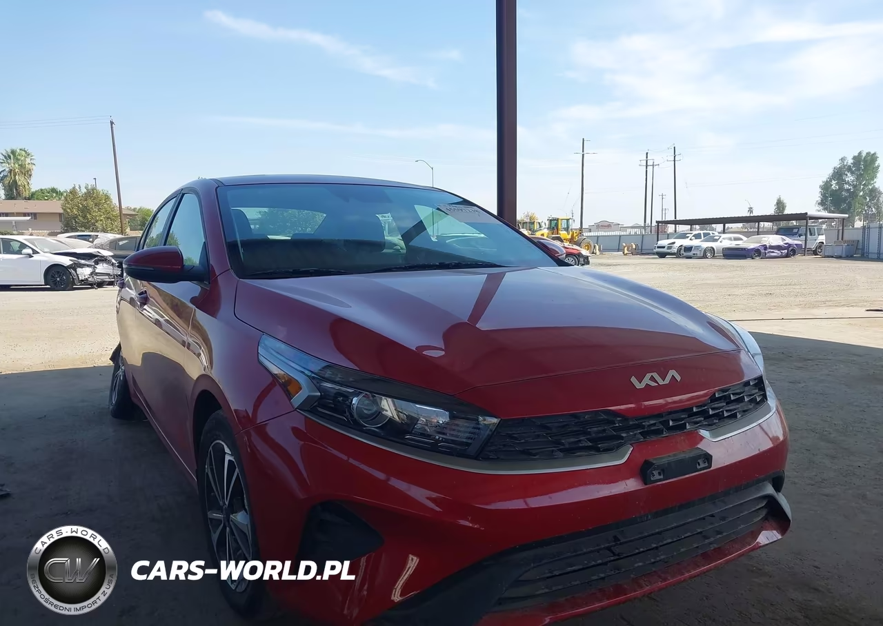 2024 Kia Forte Lxs – zdjęcie 1 z 19