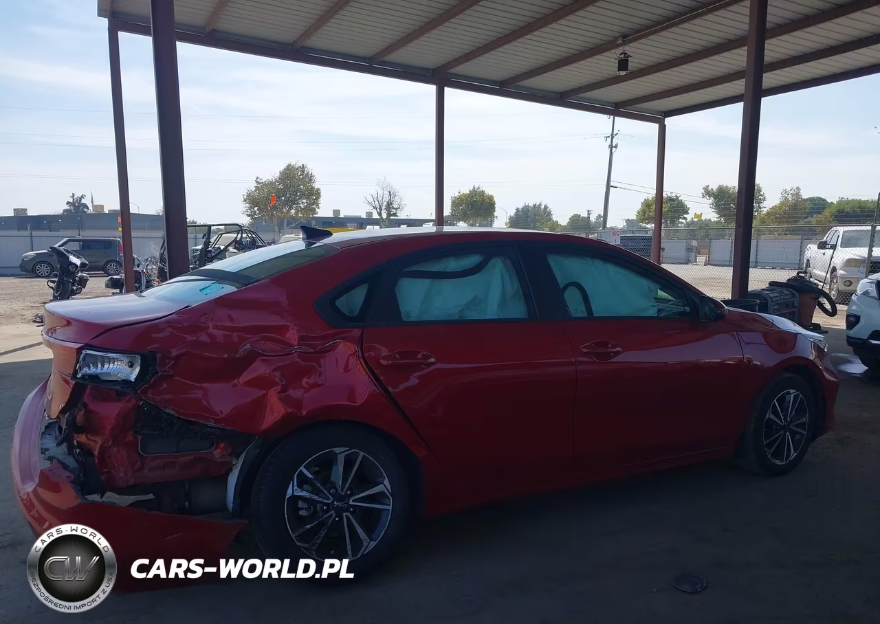 2024 Kia Forte Lxs VIN:3KPF24AD1RE829533 - 13
