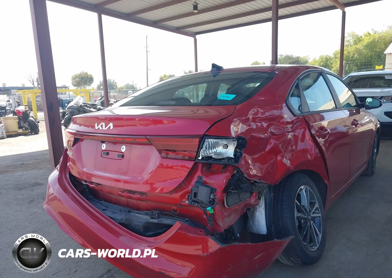 2024 Kia Forte Lxs VIN:3KPF24AD1RE829533 - 4