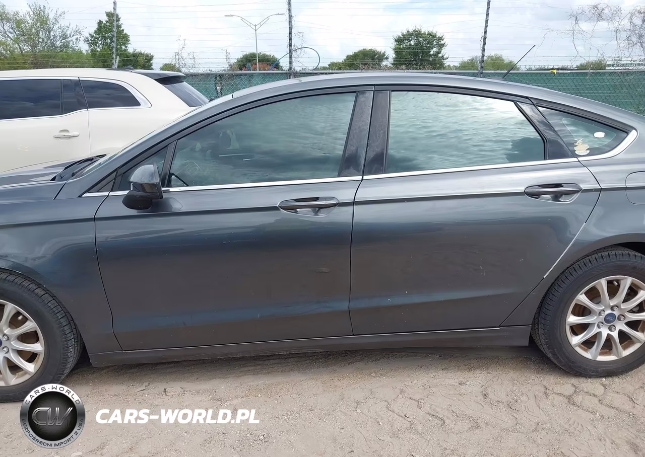2017 Ford Fusion S VIN:3FA6P0G75HR349679 - 14