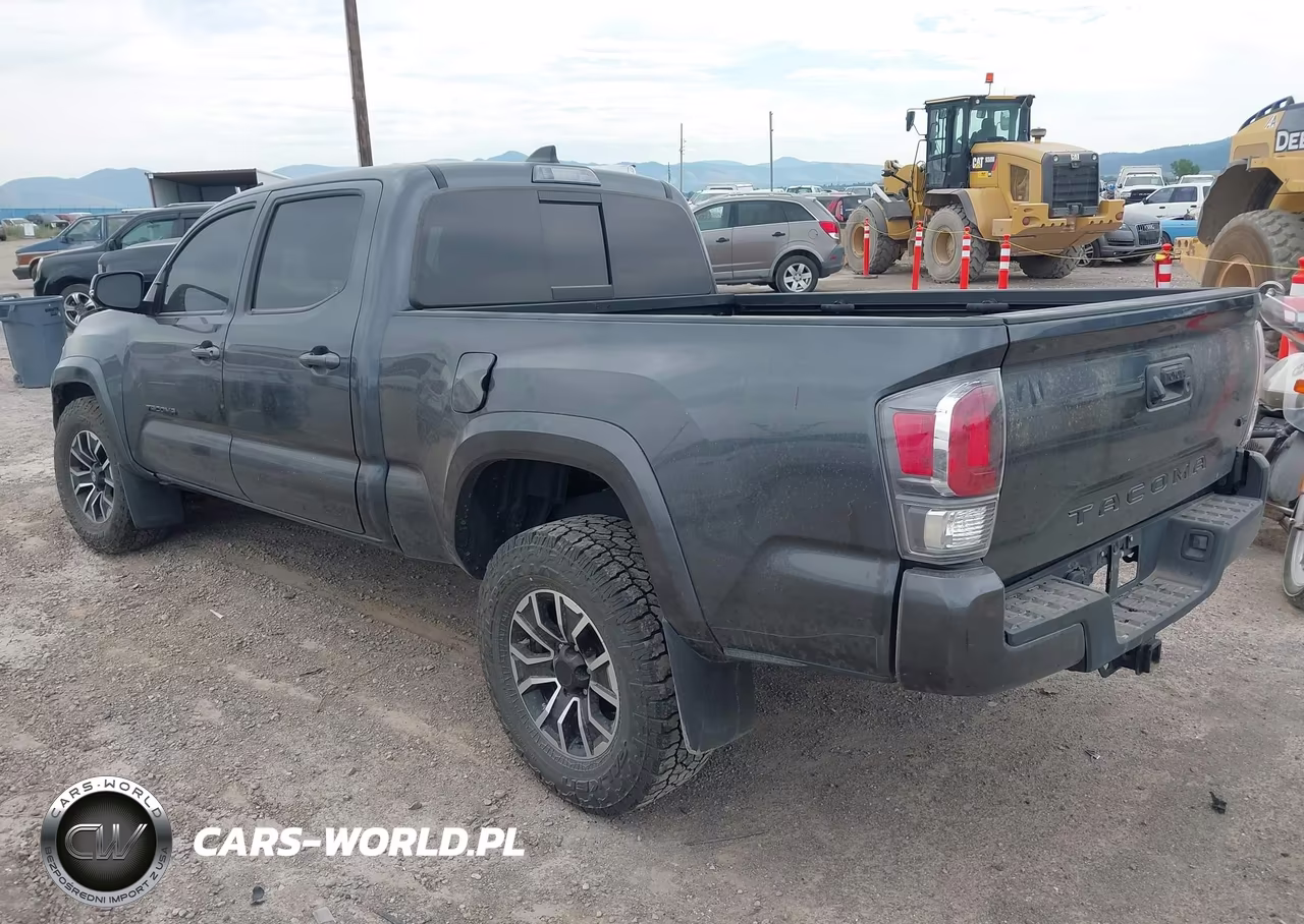 2022 Toyota Tacoma VIN:3TMDZ5BN2NM135921 - 3
