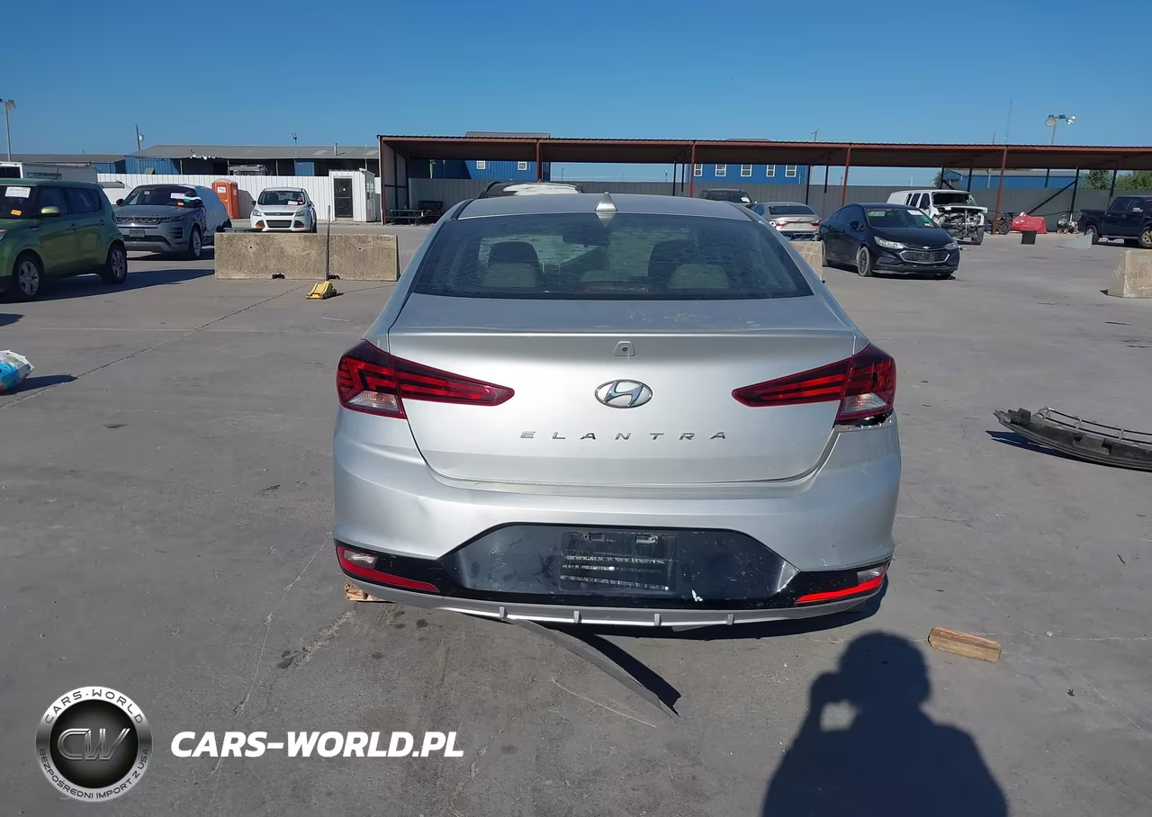 2019 Hyundai Elantra Sel VIN:5NPD84LFXKH425359 - 16