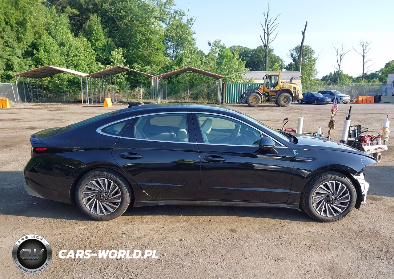 2026 Hyundai Sonata Hybrid Limited VIN:KMHL54JJ6TA139167 - 13