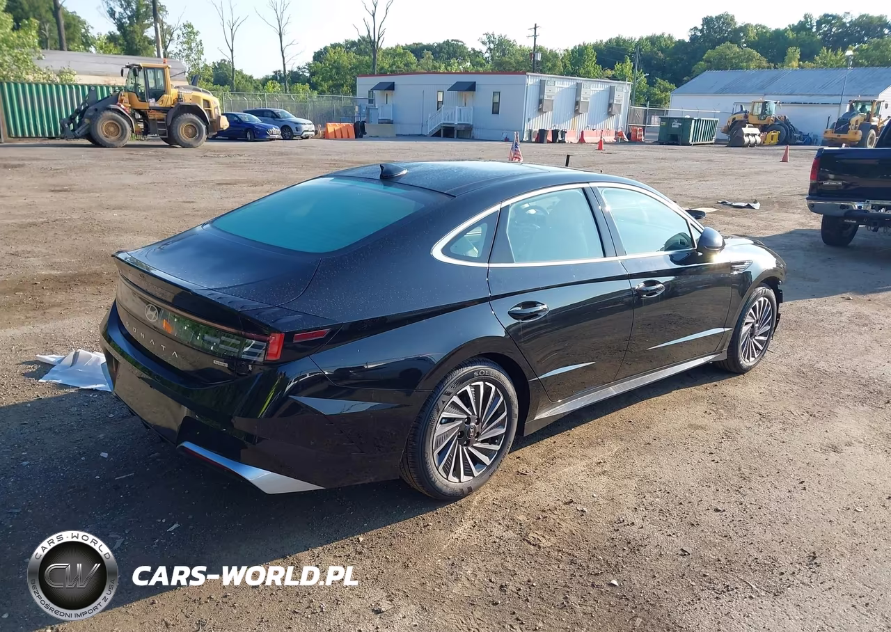 2026 Hyundai Sonata Hybrid Limited VIN:KMHL54JJ6TA139167 - 4