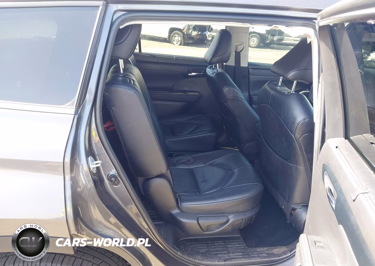 2022 Toyota Highlander Xle VIN:5TDHZRAH5NS136484 - 8