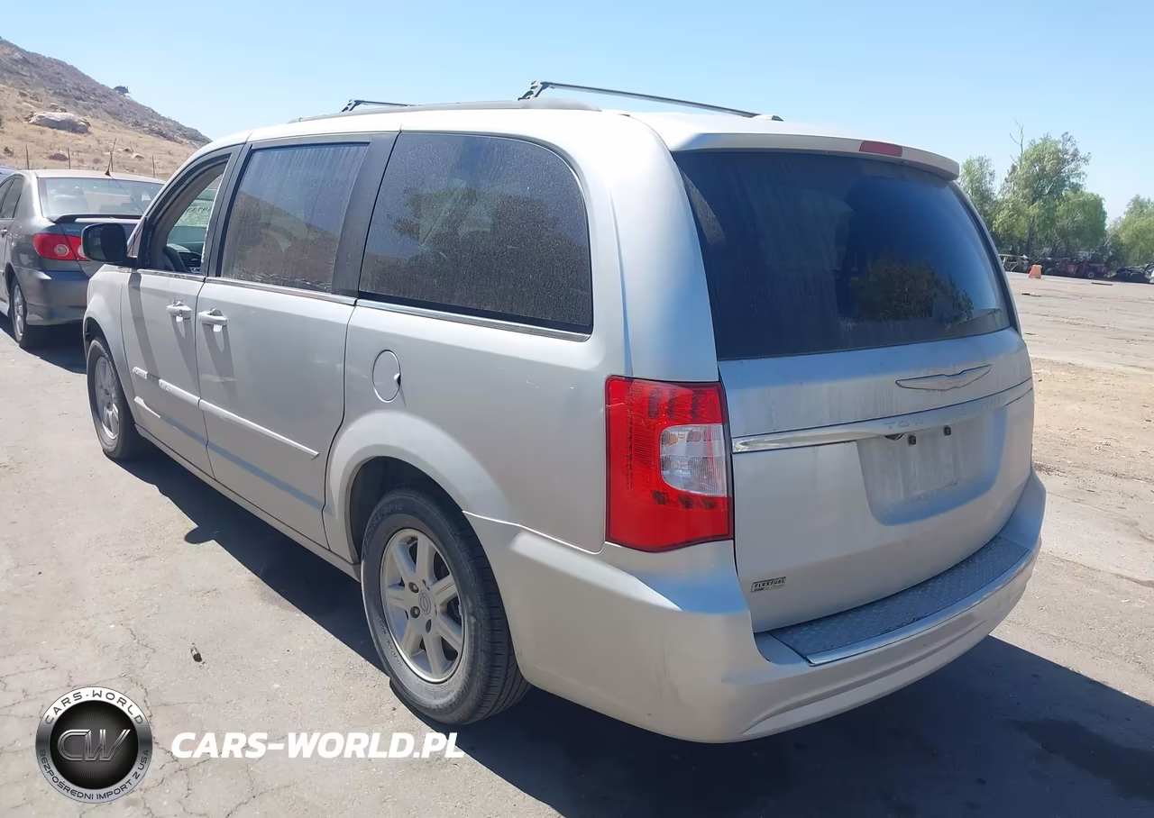 2012 Chrysler Town & Country Touring VIN:2C4RC1BG0CR367781 - 3