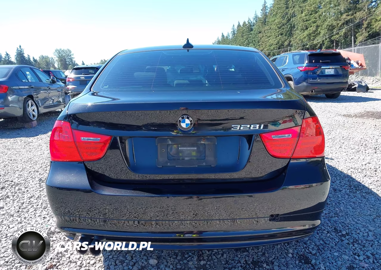 2011 BMW 328I VIN:WBAPH5G55BNL80784 - 16