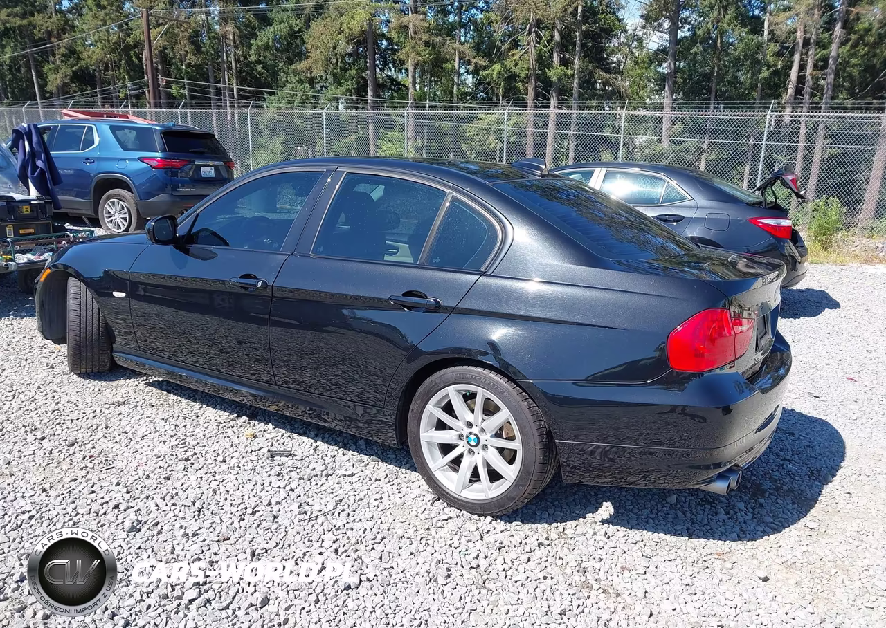 2011 BMW 328I VIN:WBAPH5G55BNL80784 - 3