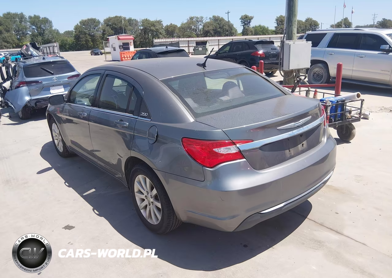 2012 Chrysler 200 Touring VIN:1C3CCBBB4CN214600 - 3