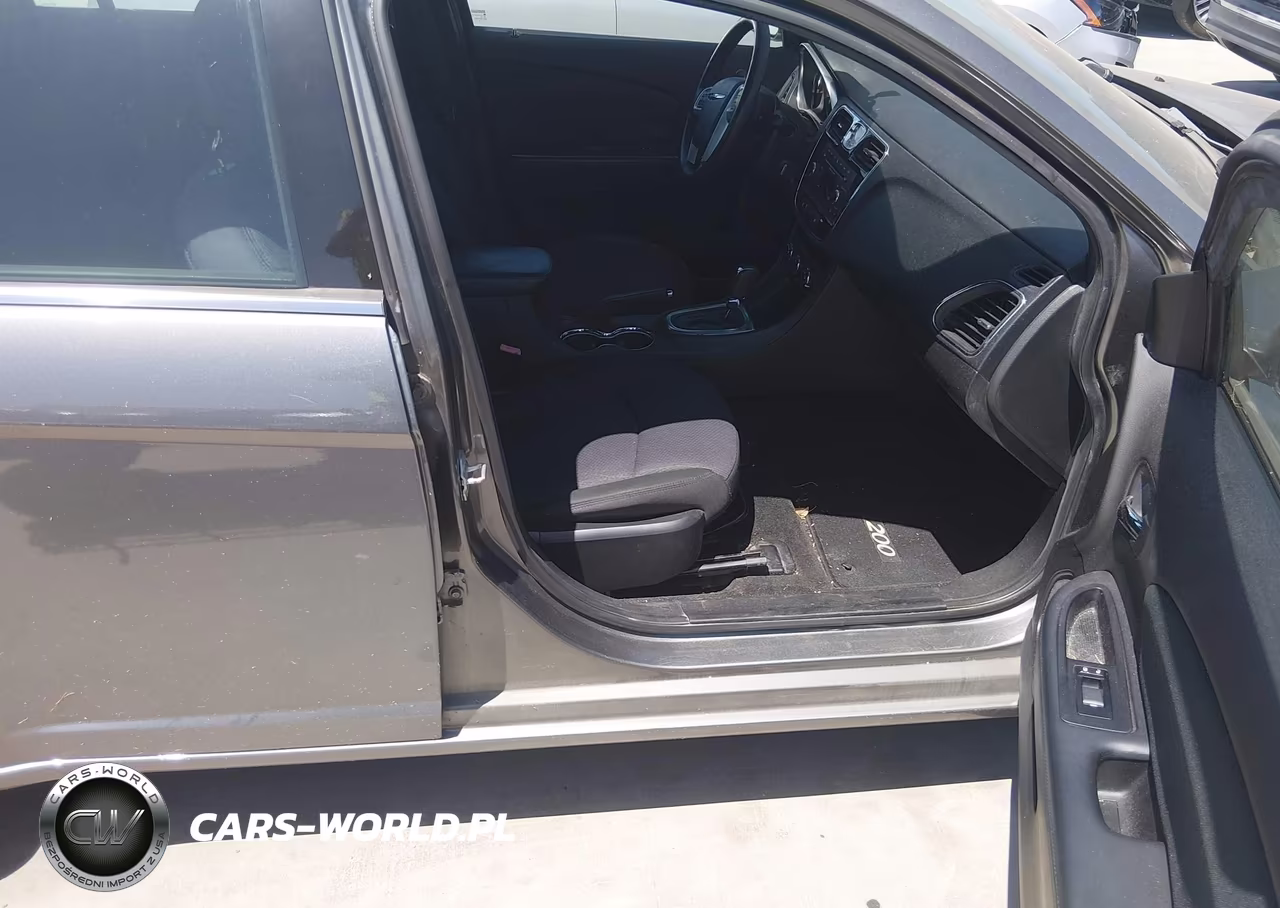 2012 Chrysler 200 Touring VIN:1C3CCBBB4CN214600 - 5