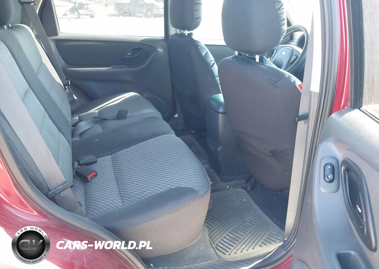 2004 Ford Escape Xlt VIN:1FMYU93184KB19386 - 8