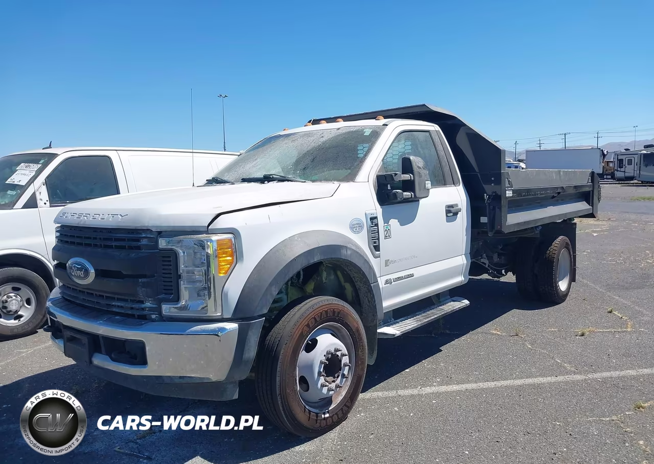 2017 Ford F-550 Chassis Xl VIN:1FDUF5GT4HEF17518 - 1