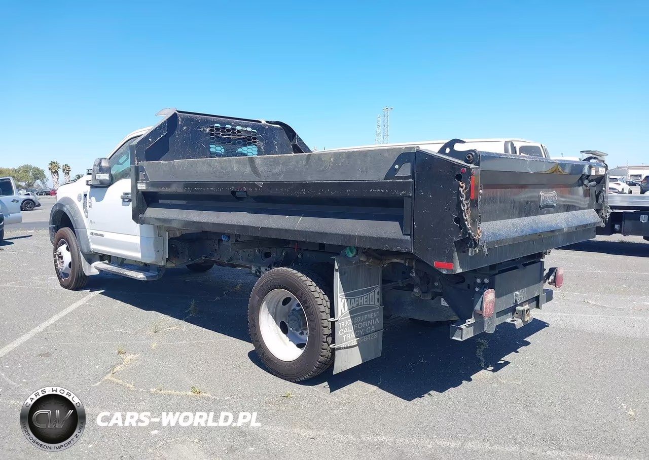 2017 Ford F-550 Chassis Xl VIN:1FDUF5GT4HEF17518 - 4