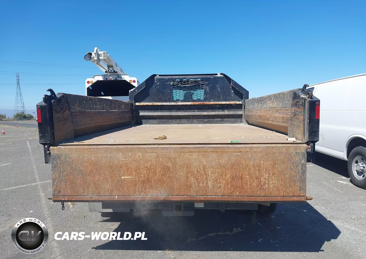 2017 Ford F-550 Chassis Xl VIN:1FDUF5GT4HEF17518 - 8