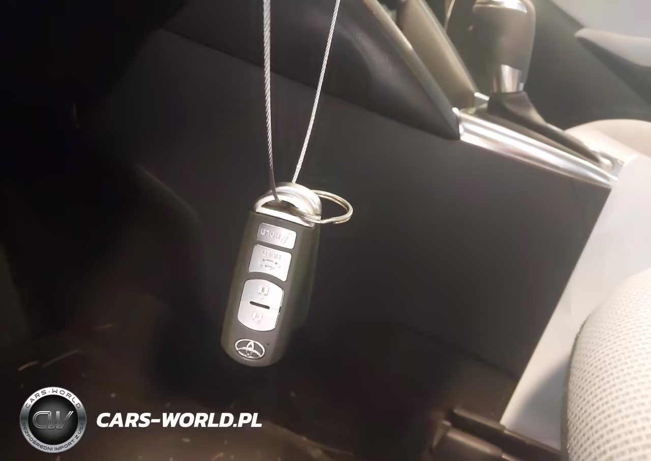 2019 Toyota Yaris Le VIN:3MYDLBYVXKY517840 - 11