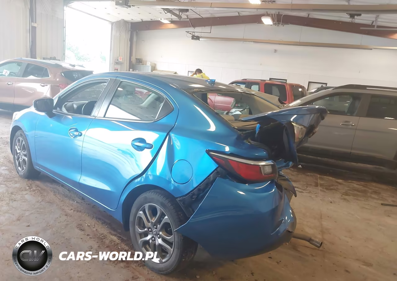 2019 Toyota Yaris Le VIN:3MYDLBYVXKY517840 - 3