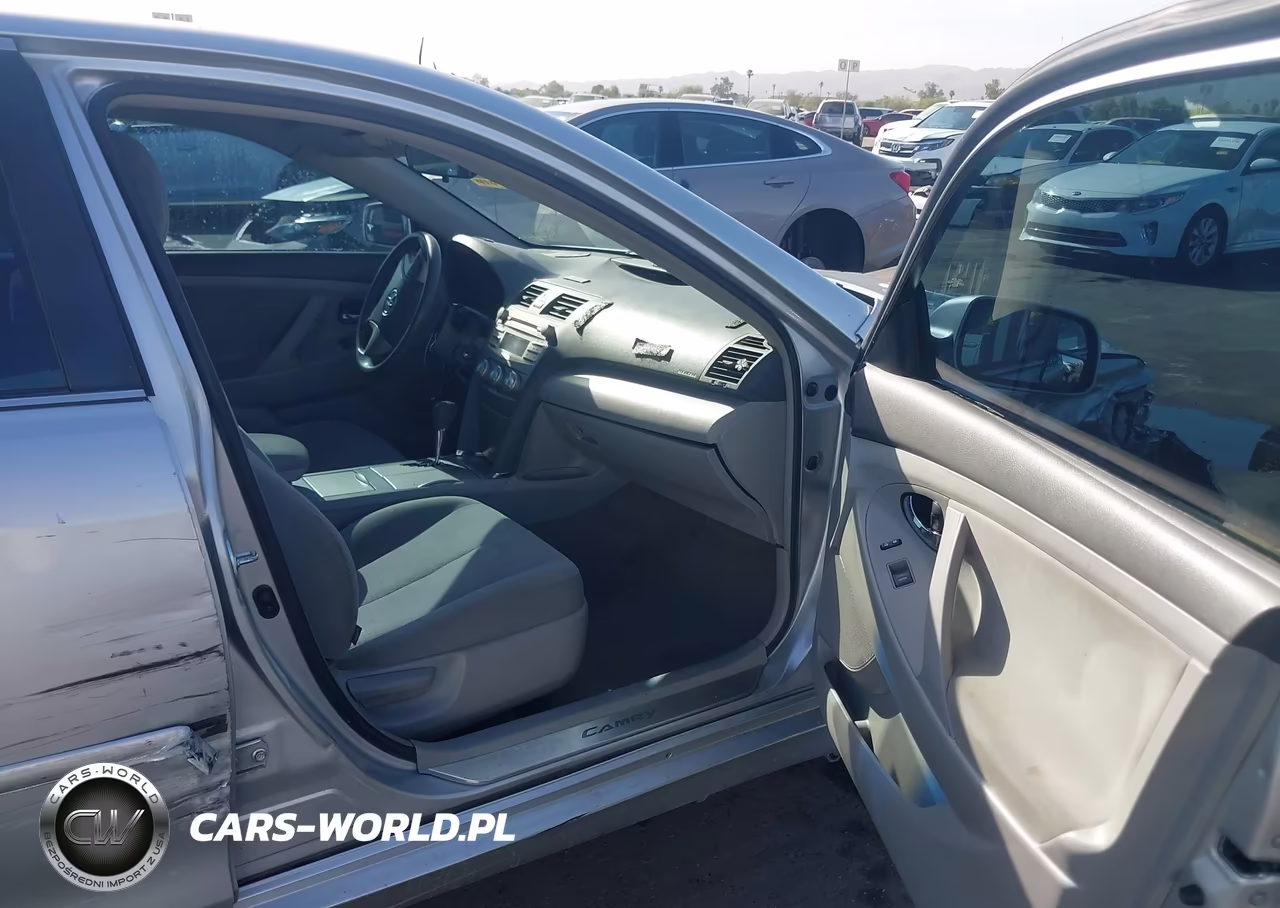 2011 Toyota Camry Le V6 VIN:JTNBK3EK8B3050429 - 5