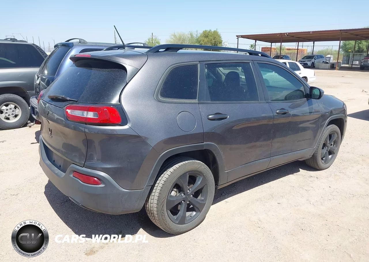 2018 Jeep Cherokee Latitude Fwd VIN:1C4PJLCB9JD544467 - 4