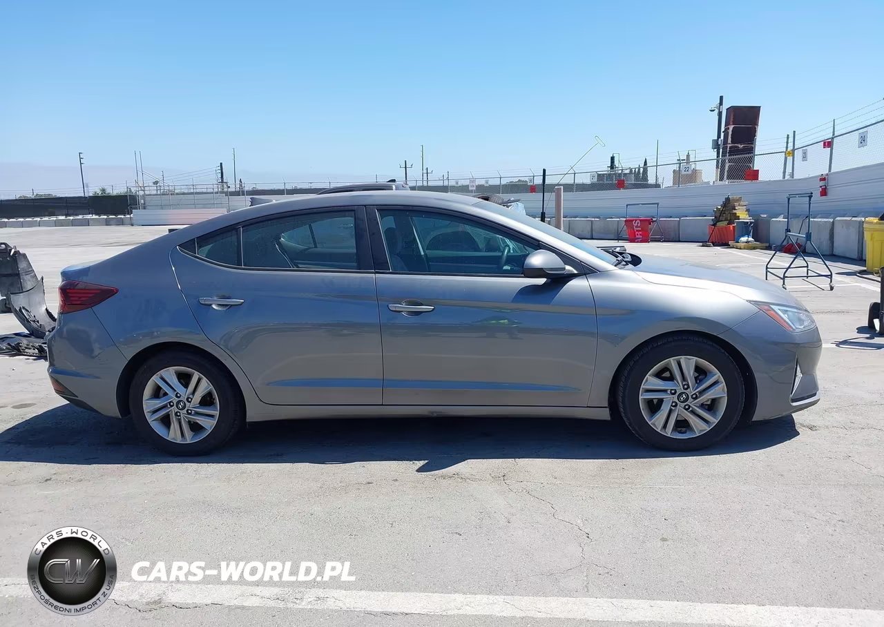 2020 Hyundai Elantra Sel VIN:5NPD84LF5LH515066 - 13
