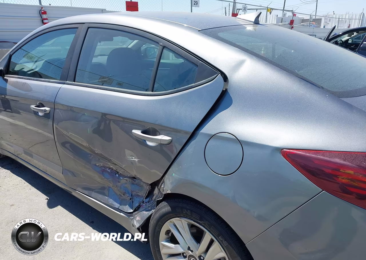 2020 Hyundai Elantra Sel VIN:5NPD84LF5LH515066 - 19