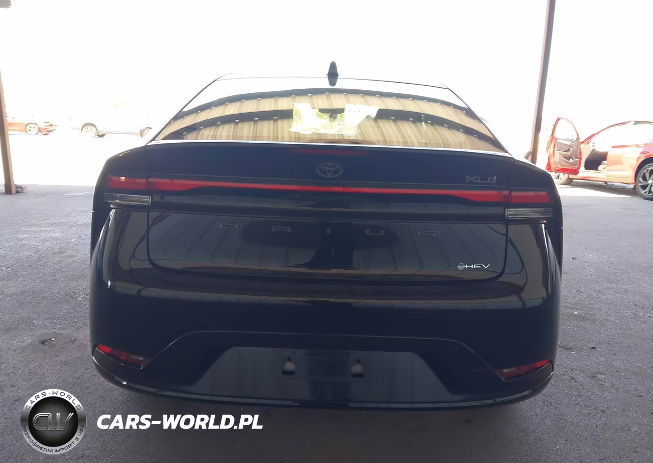 2024 Toyota Prius Xle VIN:JTDACAAU6R3031283 - 17