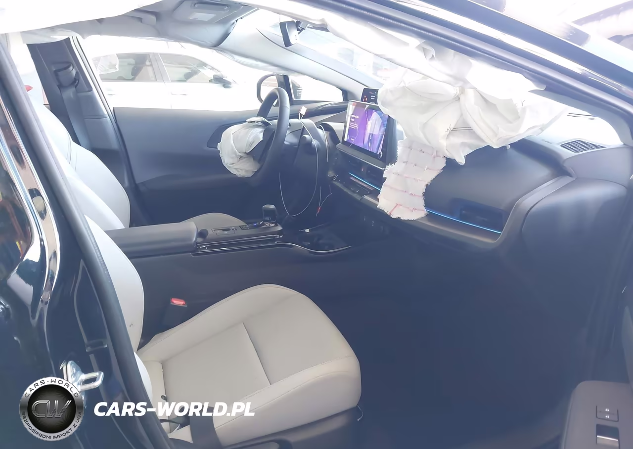 2024 Toyota Prius Xle VIN:JTDACAAU6R3031283 - 5
